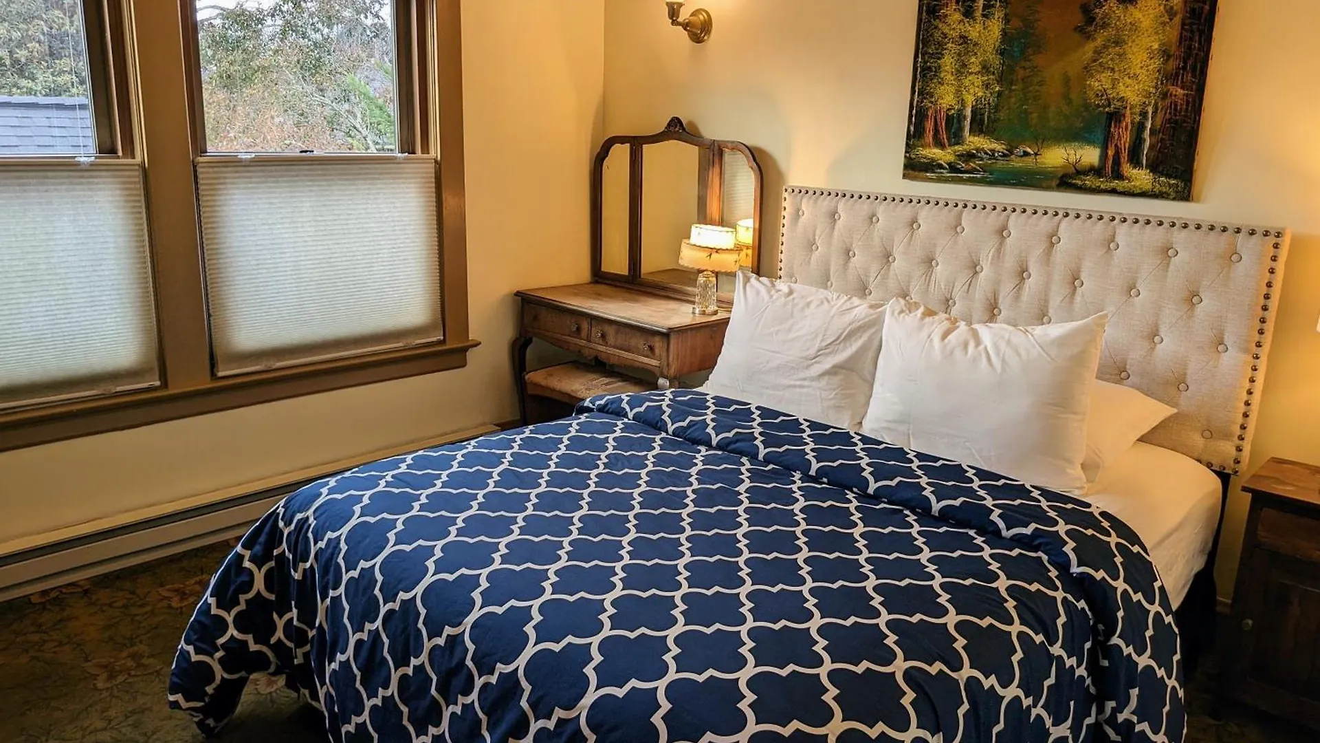 Bluebird Guesthouse Portland Inn