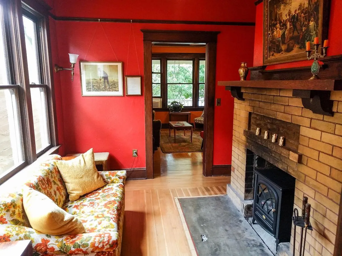 Bluebird Guesthouse Portland